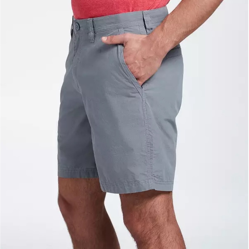 NWT Columbia Men’s Washed Out Flat Front Grey Ash Khaki Shorts Chinos 38 10L